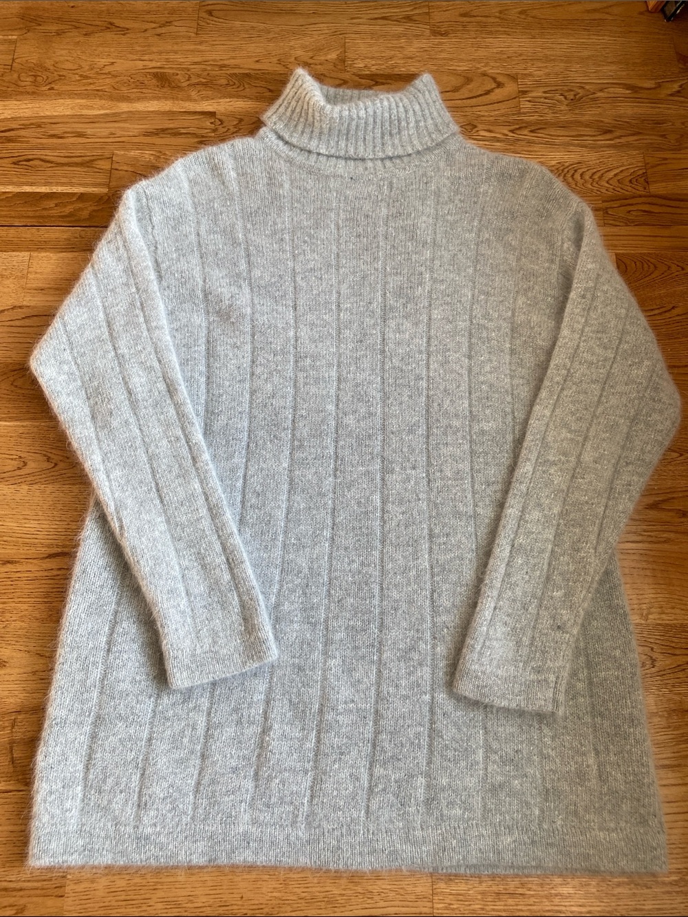 Luxury Angora/Lambswool Grey Ribbed Turtleneck Sweater M